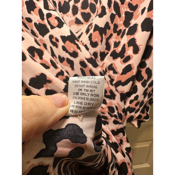 Jodifl Pink Leopard Print Oversized Blouse Size Large NWOT Boho Top - Picture 7 of 11
